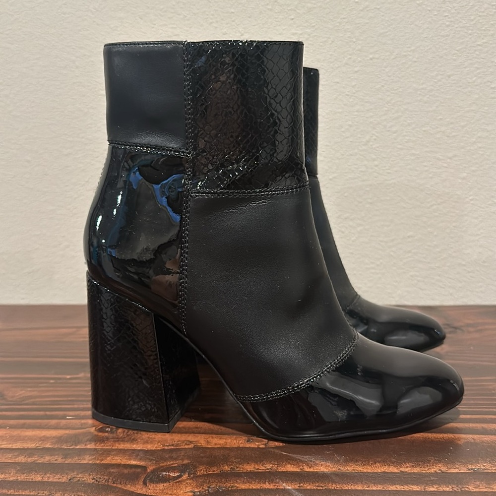 Madden Girl ankle boot size: 7M